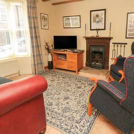 Howe End * Kirkbymoorside