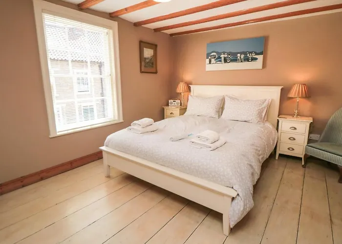 Howe End * Kirkbymoorside